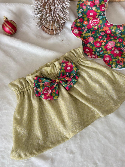 Ensemble Jupette doré et bavoir Liberty